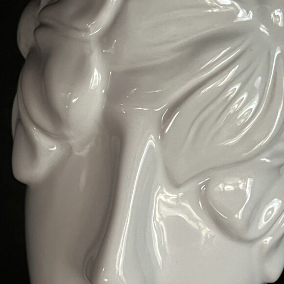 DAISY Head Face Ceramic Bust Figural Statue Figurine White Floral Etched Elegant - Picture 16 of 17